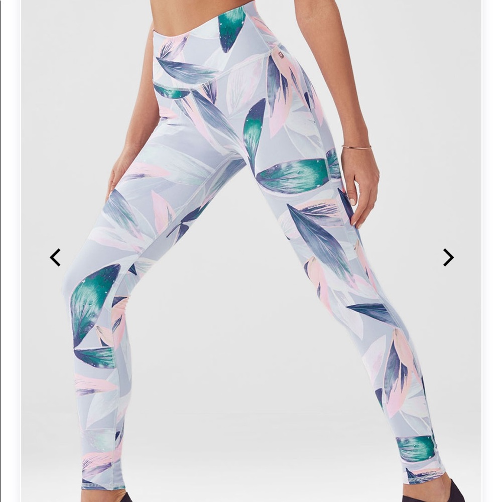Fabletics mid-rise printed pureluxe Capri